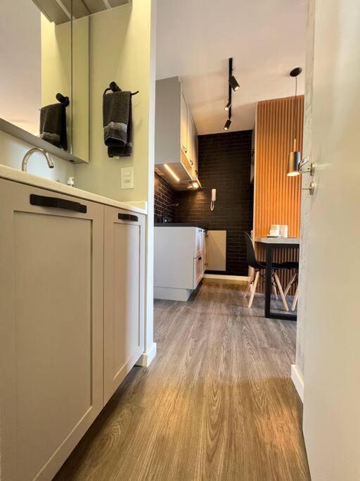 Estudio Moderno No Centro Proximo Ao Batel Apartamento *